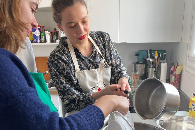 Small Group Parisian Macaron Masterclass (2 people max.) - A local apartment instead of a formal cooking school