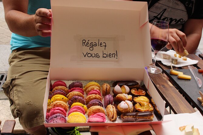 Small Group Tour - Paris Sweet Tooth Stroll - Key points at a glance