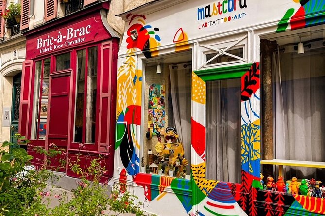 Small Group Walking Tour of Montmartre -10 people max - Saint-Pierre, Roman remains, and the highest point