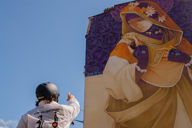Street Art tour in Paris - Discover Paris murals ! - Galerie Itinerrance and the first art focus