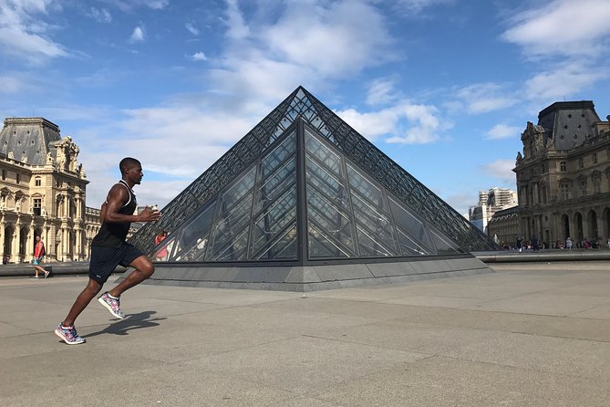 Sunrise Run & Sightseeing in Paris - Pont Neuf and the Seine views