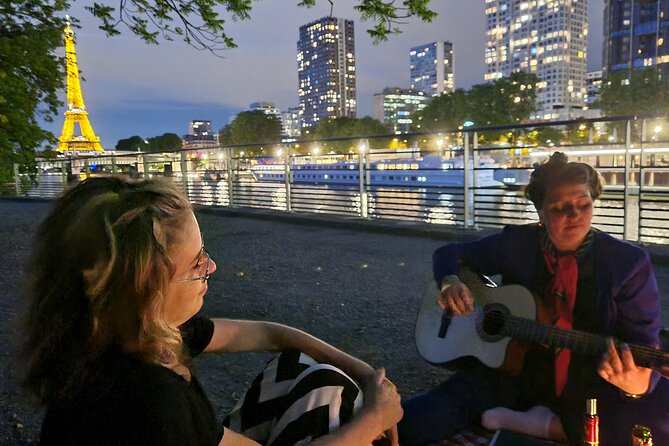 Sunset Picnic with View of Eiffel Tower and Live Music - Timing, weather, and practical planning