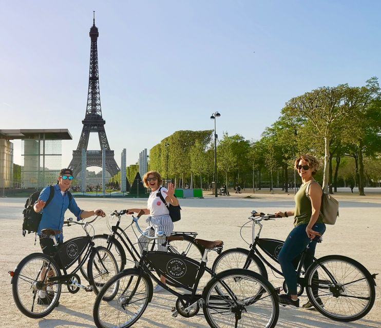 The Best of Paris: Small Group Bike Tour like a Local - Rolling from monument to monument