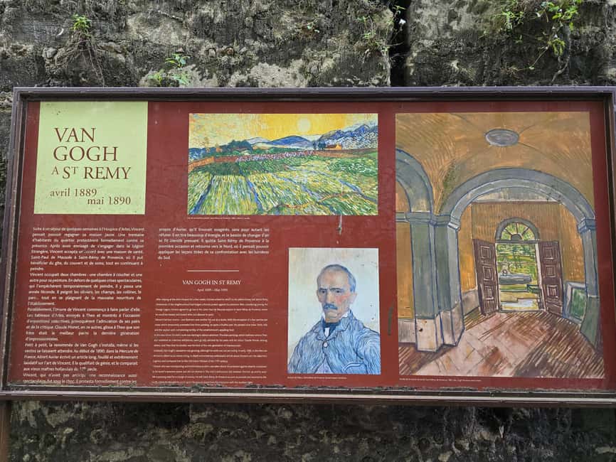 The historic district of Montmartre - Twenty minutes to look around at your own pace