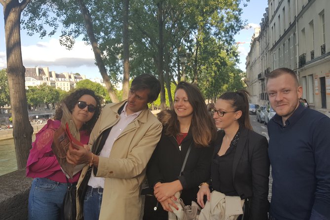 The last secret of Arsène Lupine - Investigation of the Ile Saint Louis - Who should book the Île Saint-Louis investigation?