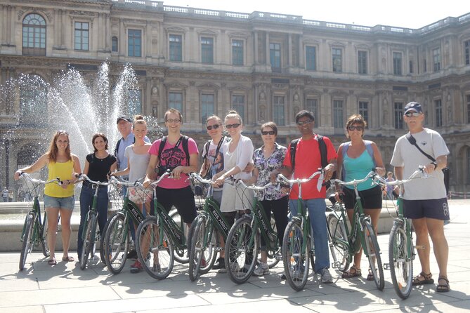 The Paris Monuments Tour - The Louvre courtyard, without the museum crowds