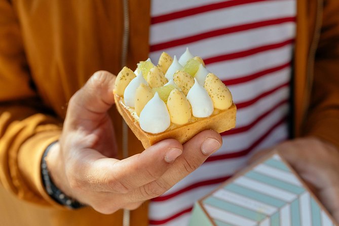The Sweet Pastry With Locals PRIVATE Tour of Paris in Le Marais District - What the private format really gives you