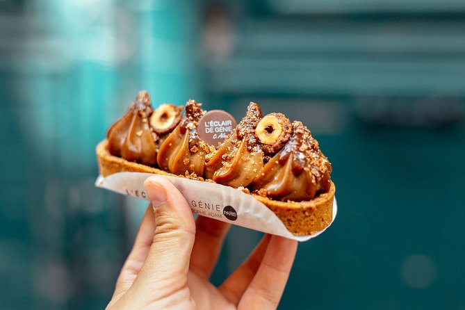 The Sweet Pastry With Locals PRIVATE Tour of Paris in Le Marais District - Rue de Rivoli: a broad opening to the neighborhood