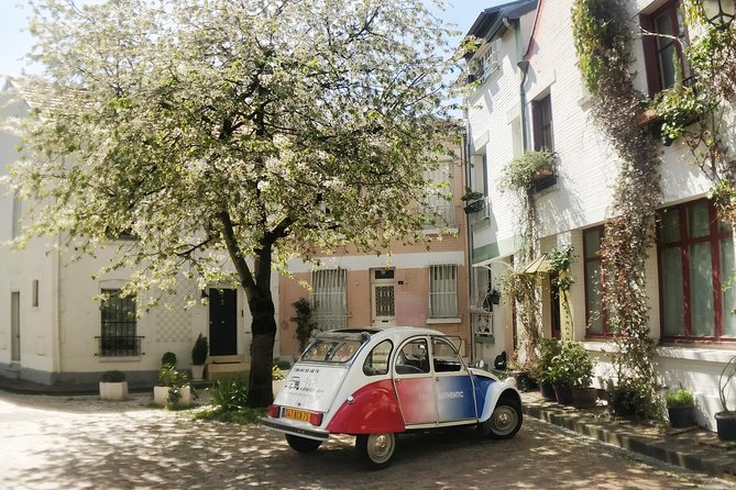 Tour in a vintage car with a Parisian - The Arènes de Lutèce and old Paris beneath the modern city