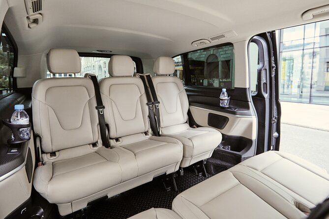 Transfers between Paris, CDG, Orly, Disneyland & Versaille by van - Airport pickups at CDG and Orly