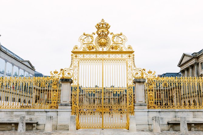 Versailles Château and Gardens Walking Tour from Paris by Train - Tapis Vert and Grand Canal: two brief but useful stops