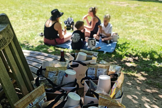 Versailles Golfcart & Bike Guided Tour: Gardens Hamlet Fountains - The guides and group atmosphere