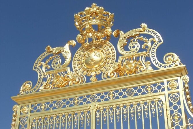 Versailles & Louvre Museum: All-Inclusive Semi Private Tour - Entering the Louvre with a timed ticket
