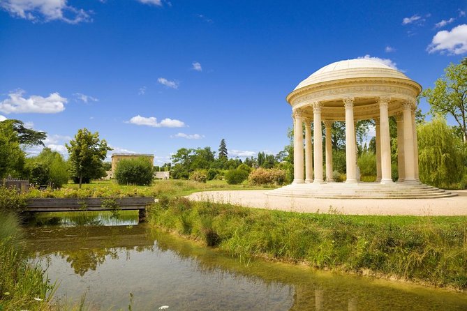 Versailles Marie Antoinette Afternoon Guided Tour with Petit Trianon & Hamlet - Key details that shape the afternoon