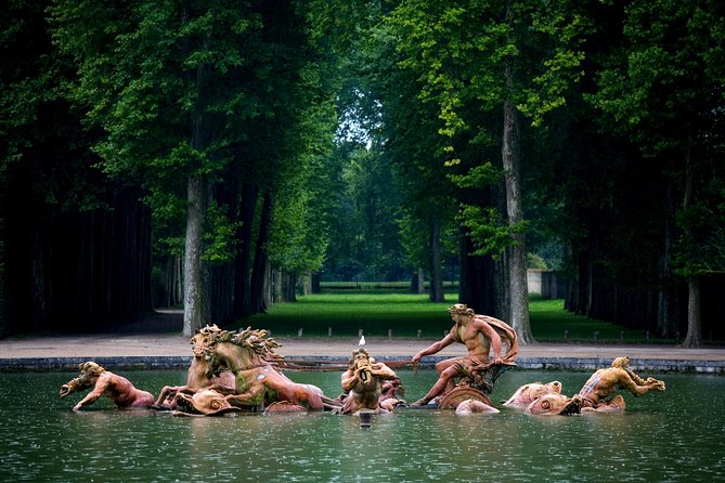 Versailles Palace and Gardens Half Day Guided Tour from Paris - The one-hour coach ride to Versailles