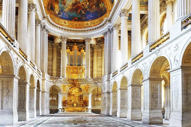 Versailles Palace and Gardens Half Day Guided Tour from Paris - One hour in the Versailles gardens