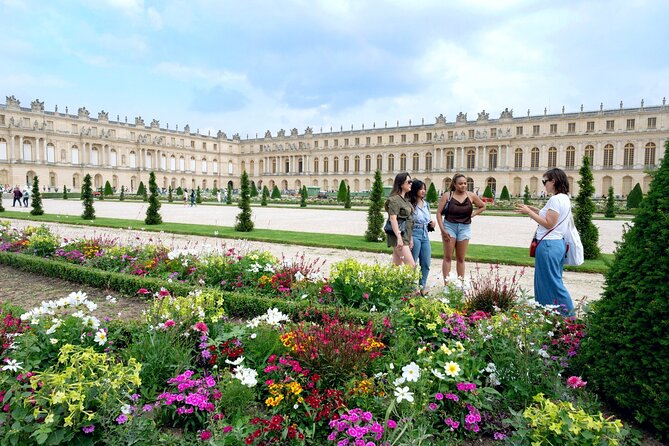 Versailles Palace and Gardens Tour from Paris - Food, bathrooms, and practical comfort