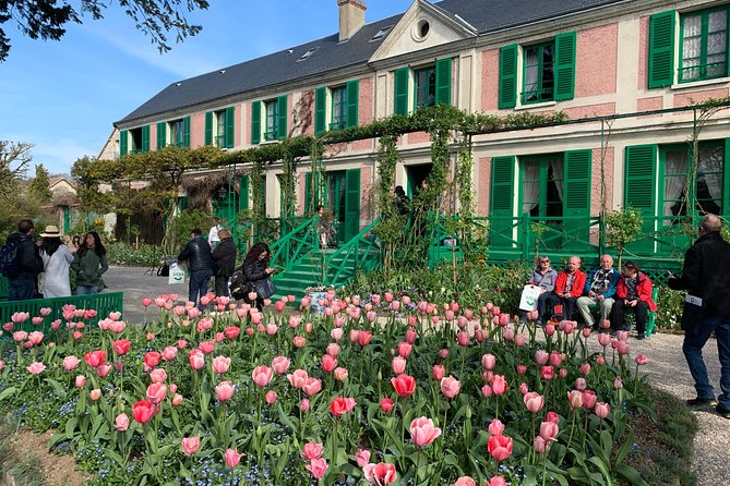 Versailles Palace and Giverny Private Guided Tour from Paris - Who will appreciate this day most?