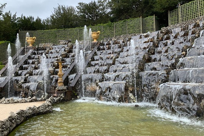 Versailles Palace and Giverny Private Guided Tour from Paris - Practical details that affect your day