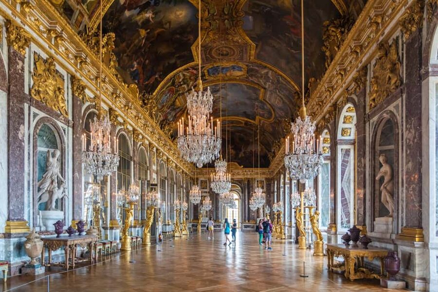 Versailles: Palace & Gardens Guided Tour with Entry Tickets - Key points at a glance