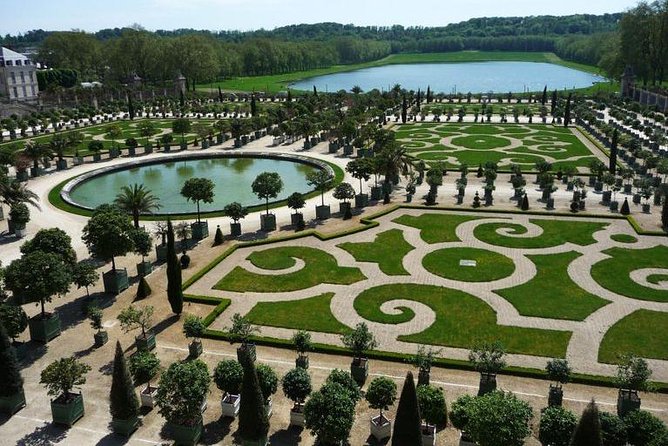 Versailles Palace Guided Day Tour and Trianon from Paris - Marie Antoinette’s Queen’s Hamlet