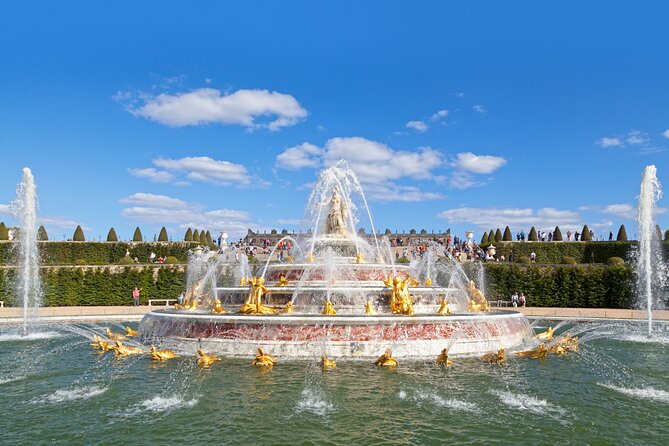 Versailles Palace Guided Tour & Gardens Option from Versailles - Adding the gardens: free time instead of a guided walk
