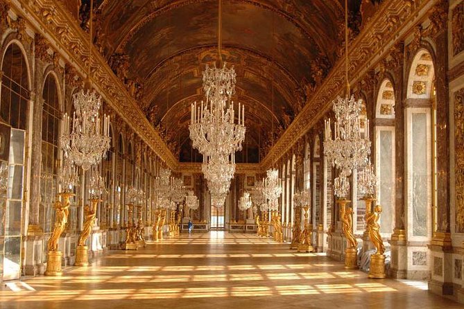 Versailles Palace Guided Tour & Gardens Option from Versailles - Who will get the most from this experience?