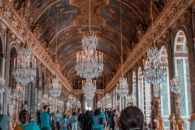 Versailles Palace Guided Tour with Reserved Entry - The Hall of Mirrors in 15 minutes