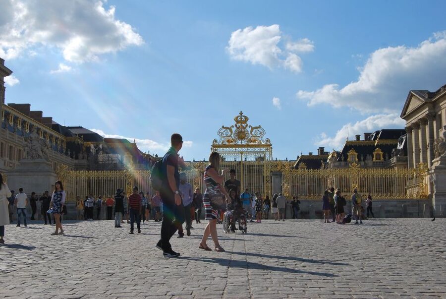 Versailles: Palace Guided Tour with Skip-the-Line Ticket - Who should book this Versailles tour?