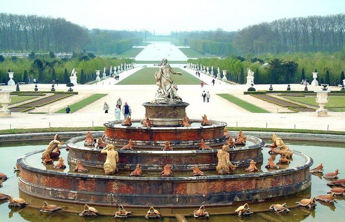 Versailles Palace & Marie-Antoinette's Estate Guided Tour - Why the Queen’s Hamlet makes this more than a palace tour
