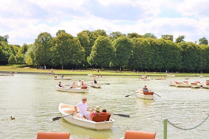 Versailles Palace & Marie-Antoinette's Estate Guided Tour - What the included three-course lunch adds