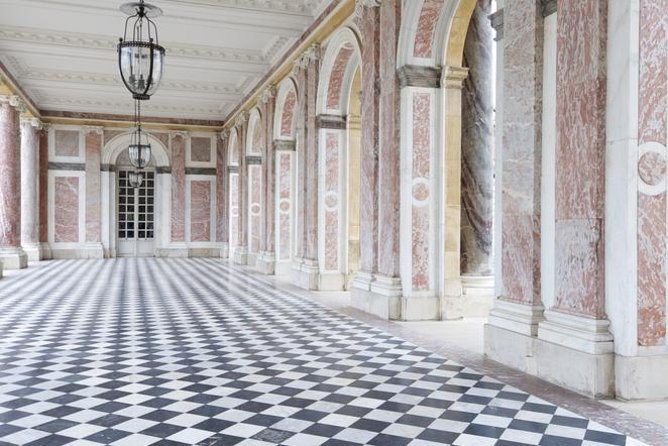 Versailles Palace & Marie-Antoinette's Estate Guided Tour - The Hall of Mirrors and royal apartments