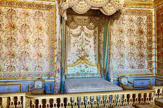 Versailles Palace & Marie-Antoinette's Estate Private Guided Tour with Lunch - Why a private Versailles tour can be worth it