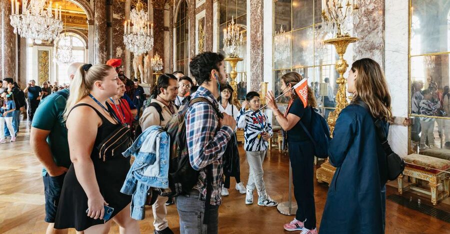 Versailles: Palace of Versailles Skip-the-Line Guided Tour - Why a guided tour helps at Versailles