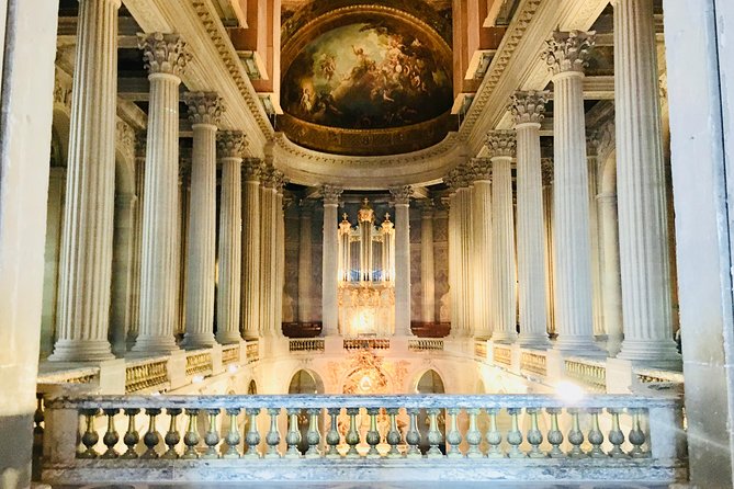 Versailles Palace Private Tailored Guided Tour With Hotel Pickup - Forty-five minutes among the fountains