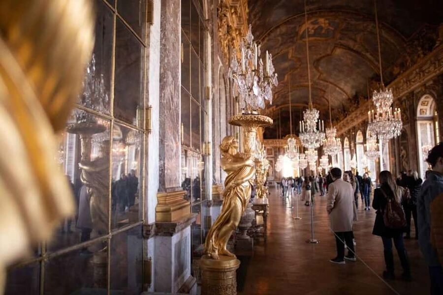 Versailles: Royal Palace & Gardens Private Golf Cart Tour - Who should choose this Versailles tour?