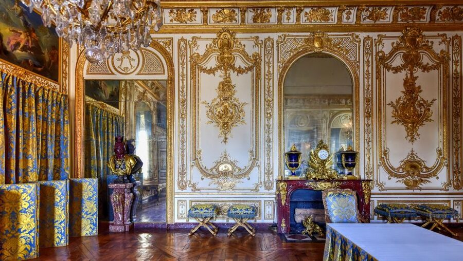Versailles: Skip-the-Line Day Tour & Transfer from Paris - Who should book this Versailles day tour?