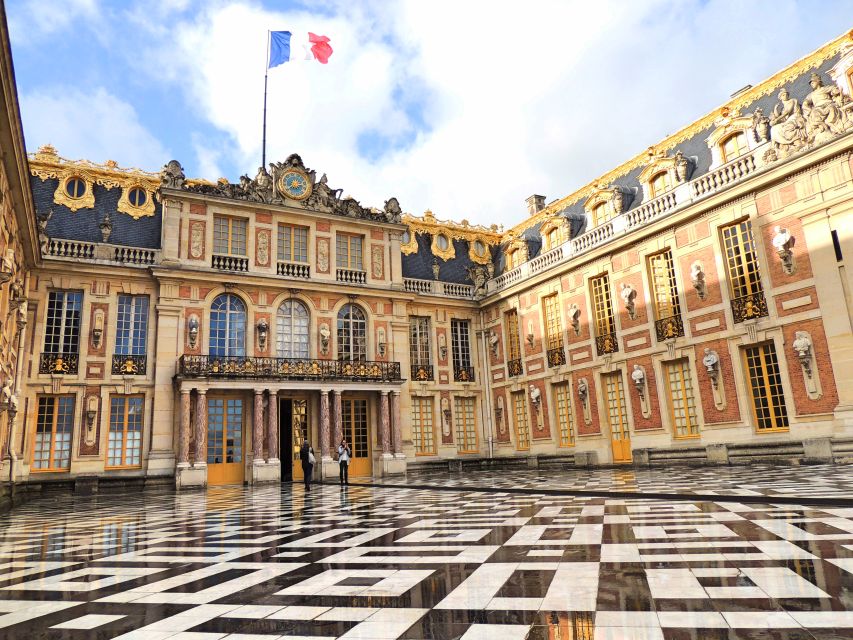 Versailles: Skip-the-Line Guided Palace Tour and Full Access - The 90-minute palace route