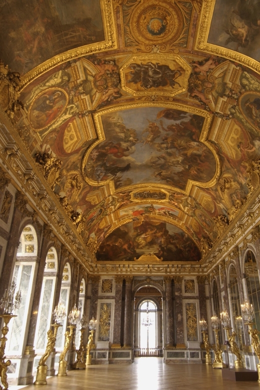 Versailles: Skip-the-Line Guided Tour of Palace with Gardens - Why a guide helps inside Versailles