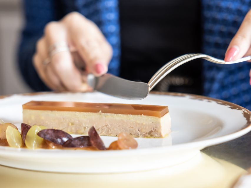 Versailles: Skip-the-Line Palace Entry Ticket & Lunch at Ore - The palace views are part of the experience