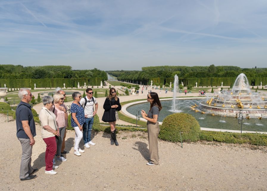 Versailles: Skip-the-Line Versailles Palace and Gardens Tour - The Hall of Mirrors and royal showmanship