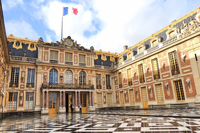 Versailles Small Group Guided Tour with Tranportation from Paris - Inside the Palace of Versailles, from royal apartments to the Chapel