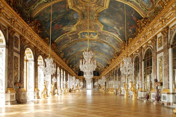 Versailles Timed Entrance Ticket and Giverny Small Group Day Trip from Paris - Giverny starts with Monet’s flower garden