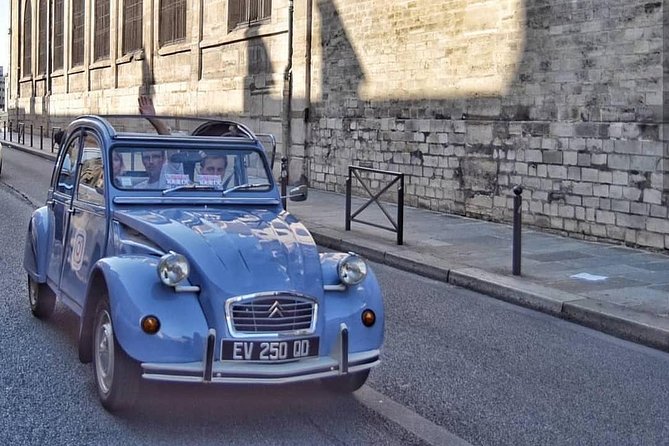 Vintage 2CV Adventure: 1 Hour 30 min Paris Secrets Tour - Paris sightseeing with a roof, wheels, and personality