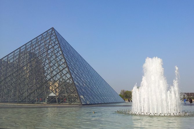 VIP Paris in a Day: Montmartre, Louvre, Île de la Cité, Cruise - Pace, group size, and practical details