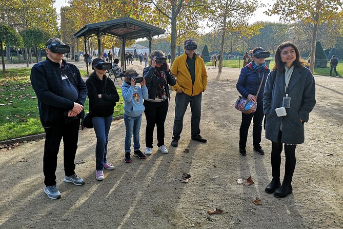 Virtual Reality Guided Tour at the Eiffel Tower - Weather, cancellations, and practical planning