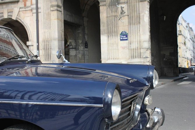 Visit Paris in a vintage car - Place des Vosges and the quieter side of Paris