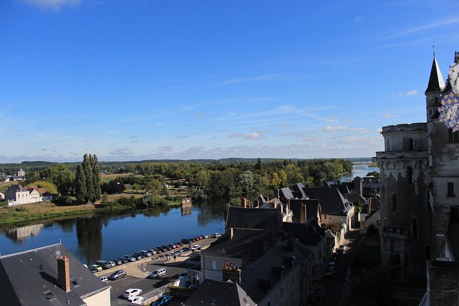 Wine tasting tour in Loire Valley with castle visits and lunch - Chambord and the scale of royal ambition