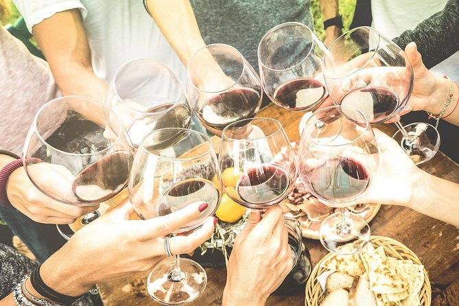 Wine tasting tour in Loire Valley with castle visits and lunch - Timing, traffic, and the real length of the day