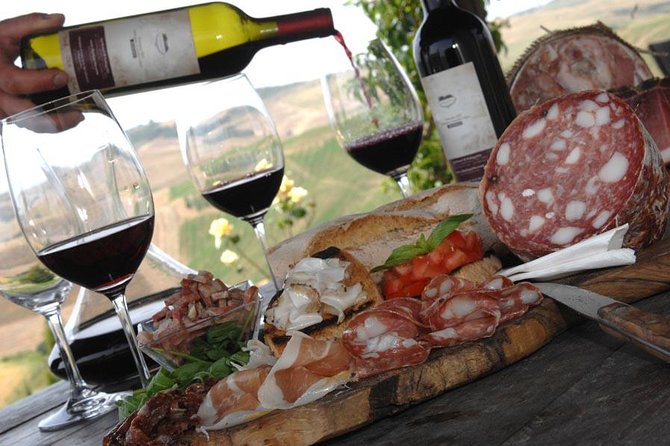 Wine tasting tour in Loire Valley with castle visits and lunch - The minivan ride into the Loire Valley